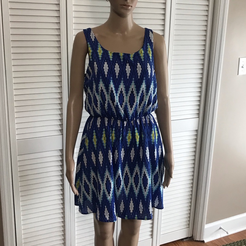 My Michelle Dress SZ MED NWT